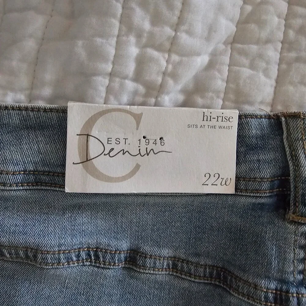 NWT Cato Denim Shorts Size 22W 90s Whimsyboho Light Wash Patchwork Ditsy Floral
